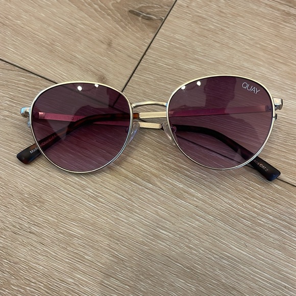 Ray-Ban Aviator Sunglasses with Gradient Blue Lenses - Picture 3 of 4